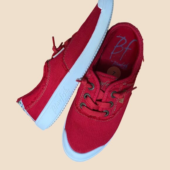 Blowfish Red Canvas slip in Sneakers Womens size 7 - Picture 6 of 7
